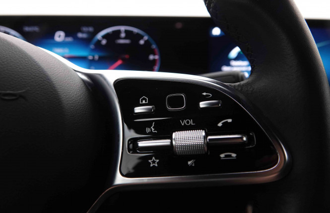 MERCEDES_MERCEDES_CLA_2549885_22.jpg