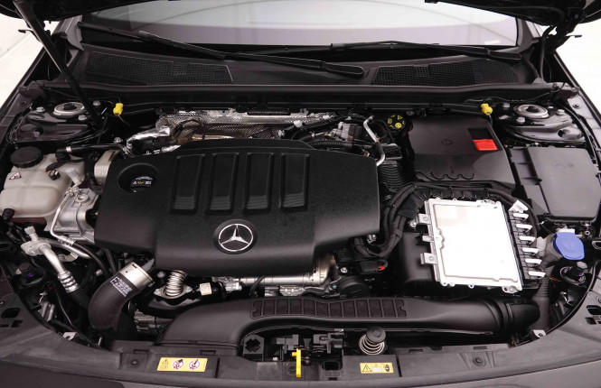 MERCEDES_MERCEDES_CLA_2549885_26.jpg