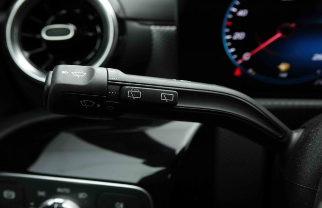 MERCEDES_MERCEDES_CLA_2654295_17.jpg