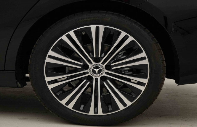 MERCEDES_MERCEDES_CLA_2654295_24.jpg