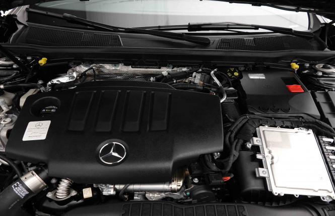 MERCEDES_MERCEDES_CLA_2654295_25.jpg