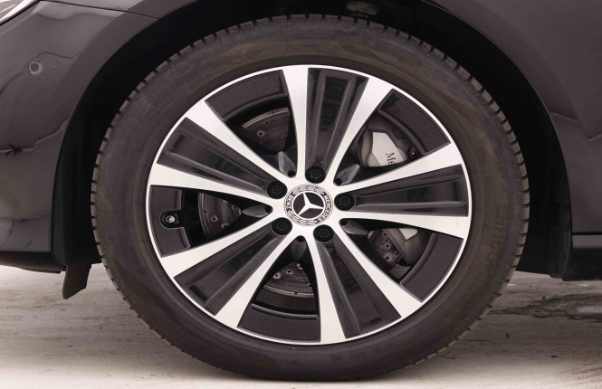 MERCEDES_MERCEDES_EKLASSE_2548380_22.jpg