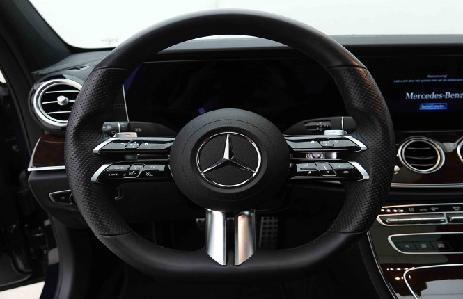 MERCEDES_MERCEDES_EKLASSE_2654598_10.jpg MERCEDES_MERCEDES_EKLASSE_2654598_10.jpg