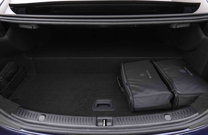 MERCEDES_MERCEDES_EKLASSE_2654598_5.jpg MERCEDES_MERCEDES_EKLASSE_2654598_5.jpg
