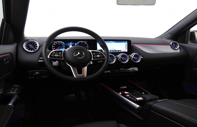 MERCEDES_MERCEDES_EQA_2548678_10.jpg