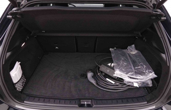 MERCEDES_MERCEDES_EQA_2548678_37.jpg
