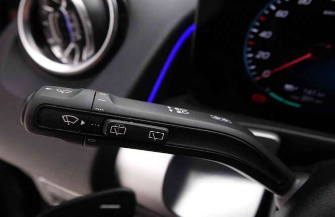 MERCEDES_MERCEDES_EQB_2548730_19.jpg