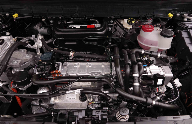 MERCEDES_MERCEDES_EQB_2548730_25.jpg