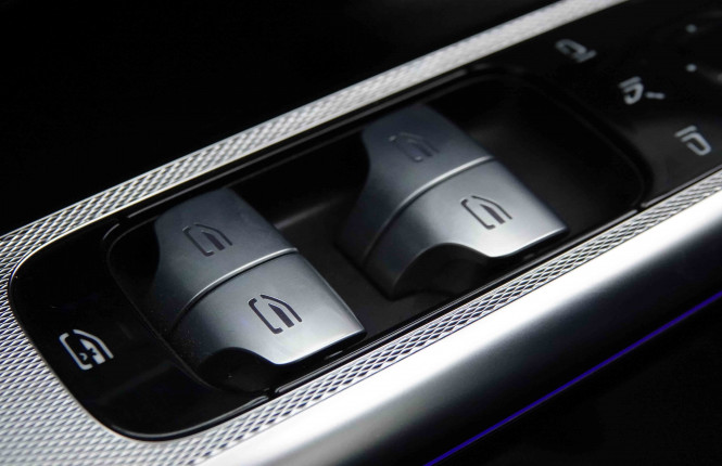 MERCEDES_MERCEDES_EQE_2651935_23.jpg MERCEDES_MERCEDES_EQE_2651935_23.jpg