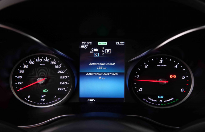 MERCEDES_MERCEDES_GLC_2548544_17.jpg