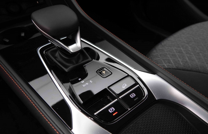 MG_MG_HS_2549239_14.jpg MG_MG_HS_2549239_14.jpg