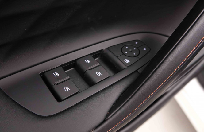 MG_MG_HS_2549239_20.jpg MG_MG_HS_2549239_20.jpg