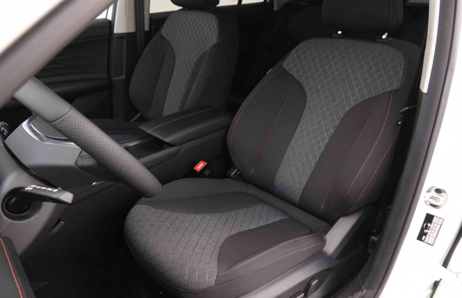 MG_MG_HS_2549239_6.jpg MG_MG_HS_2549239_6.jpg