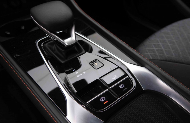 MG_MG_HS_2549242_14.jpg MG_MG_HS_2549242_14.jpg