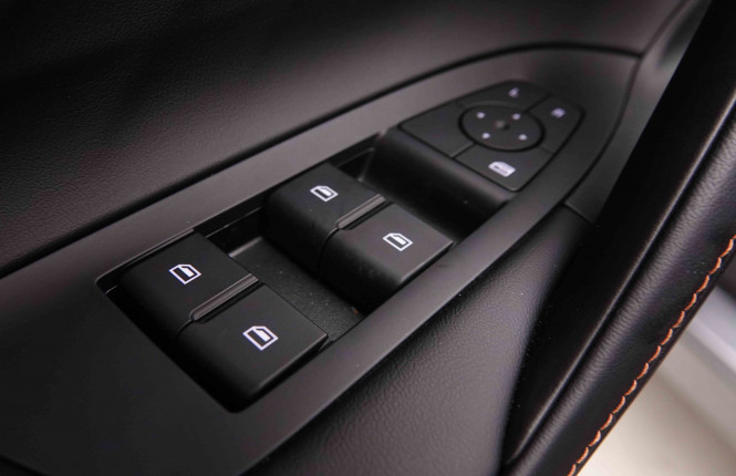 MG_MG_HS_2549246_20.jpg MG_MG_HS_2549246_20.jpg