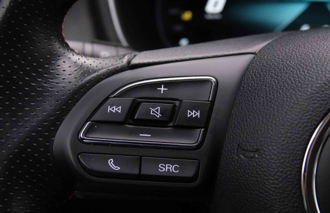 MG_MG_HS_2551582_18.jpg MG_MG_HS_2551582_18.jpg