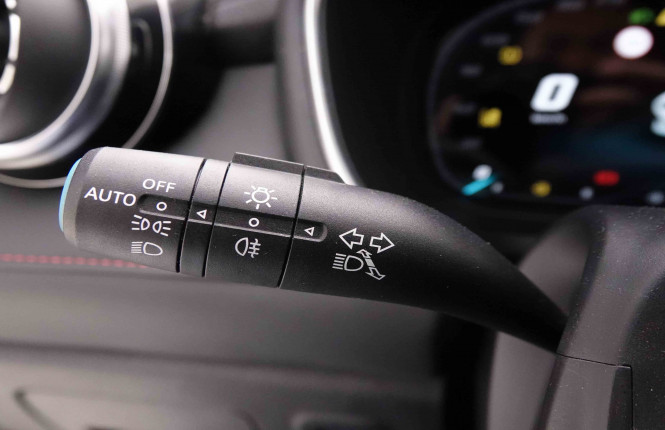 MG_MG_HS_2551584_15.jpg MG_MG_HS_2551584_15.jpg