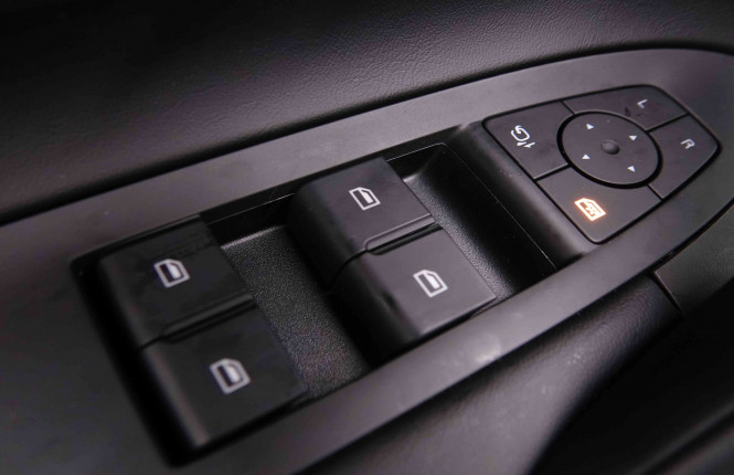 MG_MG_HS_2551749_17.jpg MG_MG_HS_2551749_17.jpg