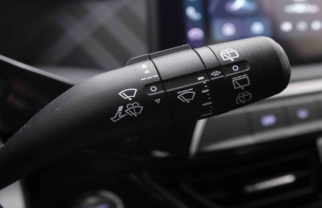 MG_MG_MG3_2549998_17.jpg MG_MG_MG3_2549998_17.jpg