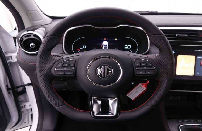 MG_MG_ZS_2652154_32.jpg MG_MG_ZS_2652154_32.jpg