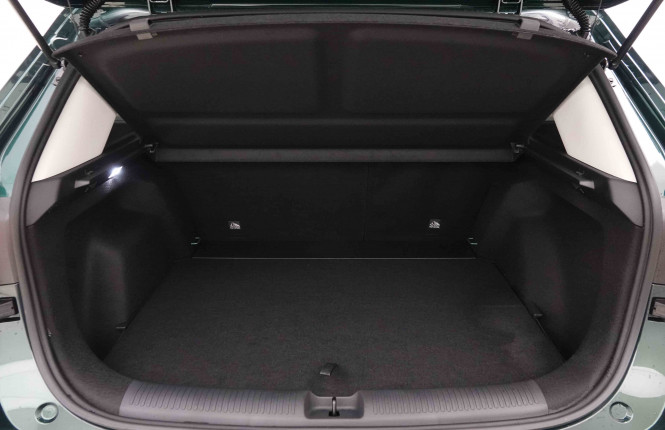 MG_MG_ZS_2652214_5.jpg MG_MG_ZS_2652214_5.jpg