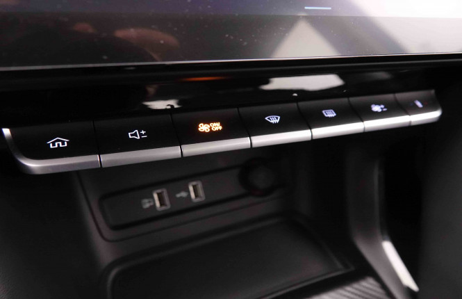 MG_MG_ZS_2652282_13.jpg MG_MG_ZS_2652282_13.jpg