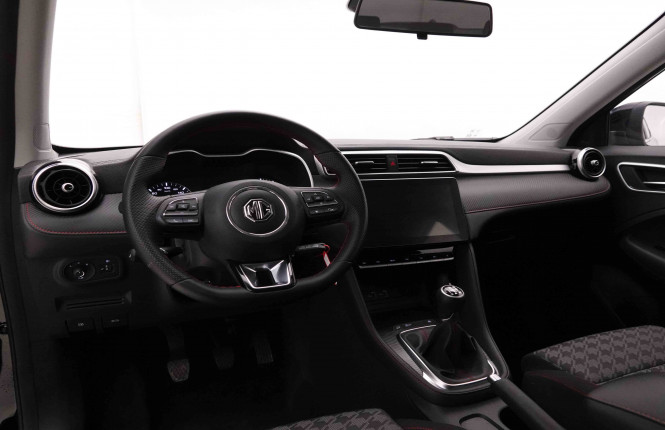 MG_MG_ZS_2652283_7.jpg MG_MG_ZS_2652283_7.jpg