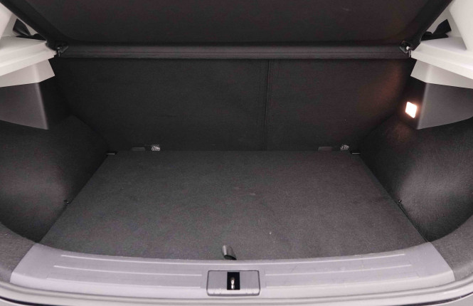 MG_MG_ZS_2652286_5.jpg MG_MG_ZS_2652286_5.jpg