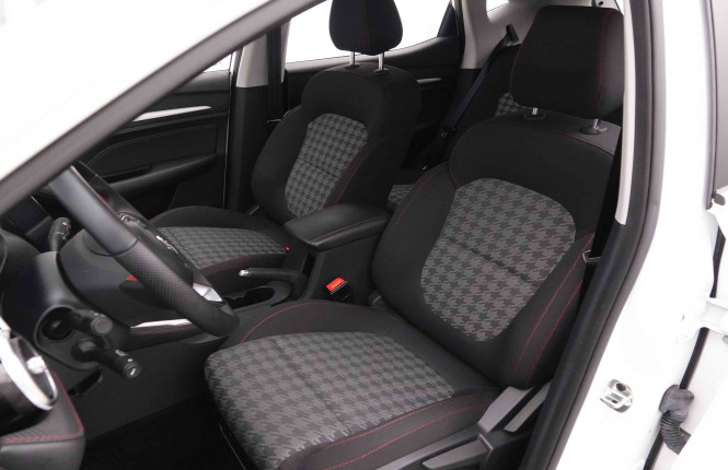 MG_MG_ZS_2652288_6.jpg MG_MG_ZS_2652288_6.jpg