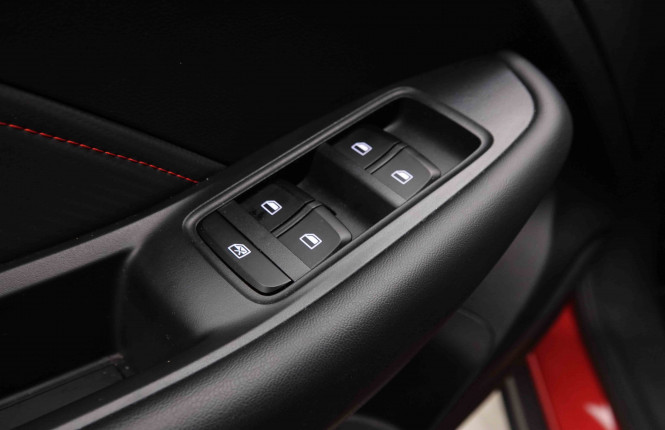MG_MG_ZS_2652663_15.jpg MG_MG_ZS_2652663_15.jpg