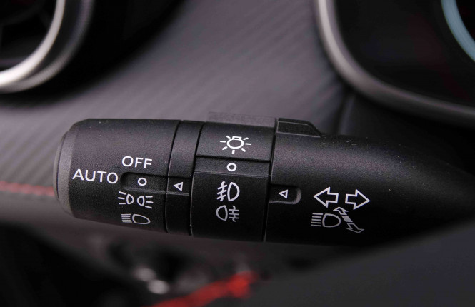 MG_MG_ZS_2654647_40.jpg MG_MG_ZS_2654647_40.jpg