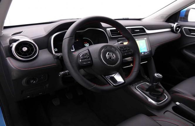 MG_MG_ZS_2654701_37.jpg MG_MG_ZS_2654701_37.jpg