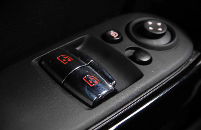 MINI_MINI_COOPERSE_2652953_21.jpg MINI_MINI_COOPERSE_2652953_21.jpg