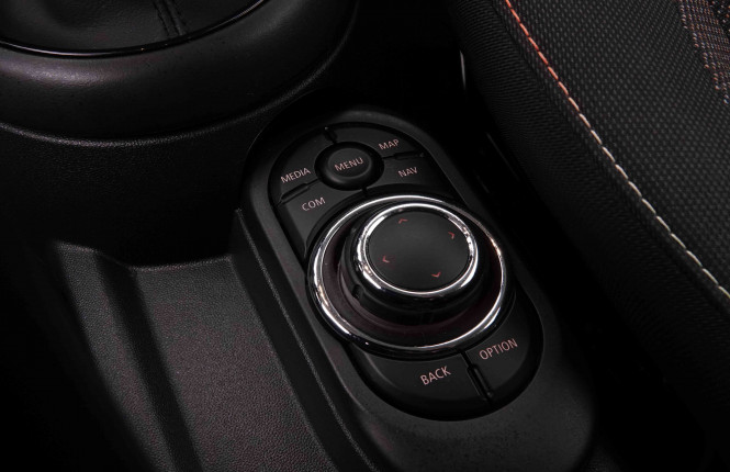 MINI_MINI_COOPER_2547821_15.jpg