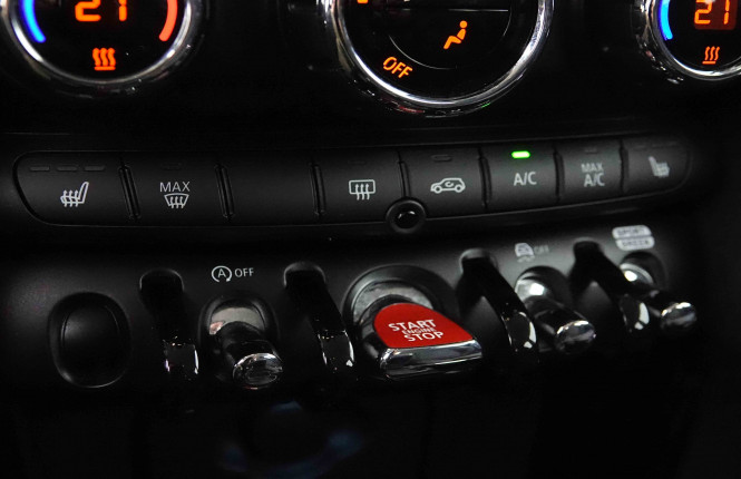 MINI_MINI_COOPER_2654923_13.jpg MINI_MINI_COOPER_2654923_13.jpg