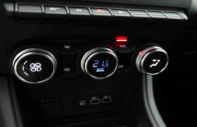 MITSUBISHI_MITSUBISHI_ASX_2654071_11.jpg