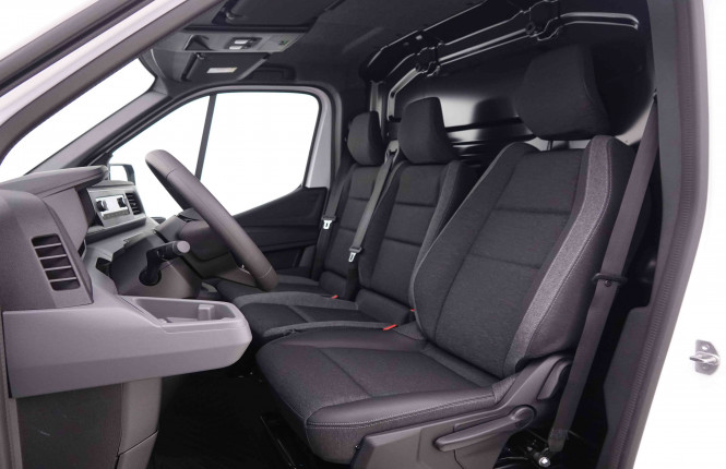 NISSAN_NISSAN_INTERSTAR_2548726_7.jpg