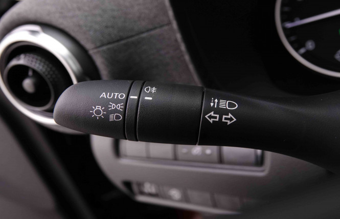 NISSAN_NISSAN_JUKE_2547529_14.jpg