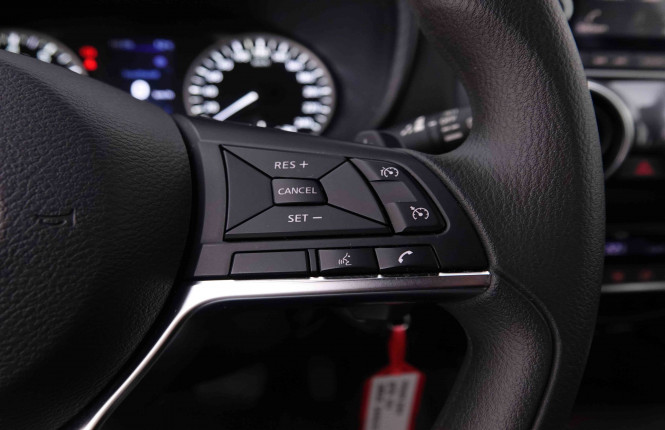 NISSAN_NISSAN_JUKE_2547610_17.jpg