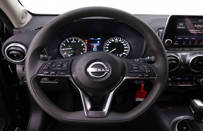 NISSAN_NISSAN_JUKE_2547615_8.jpg