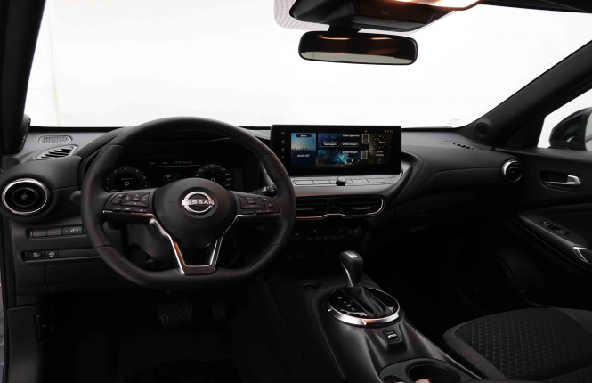 NISSAN_NISSAN_JUKE_2653038_7.jpg
