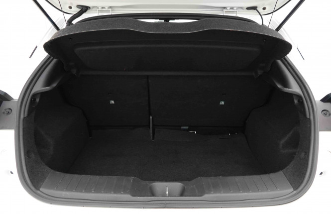 NISSAN_NISSAN_JUKE_2653192_5.jpg
