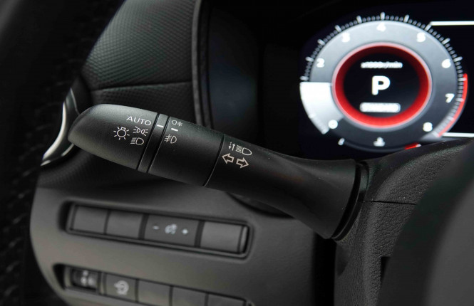 NISSAN_NISSAN_JUKE_2653193_15.jpg
