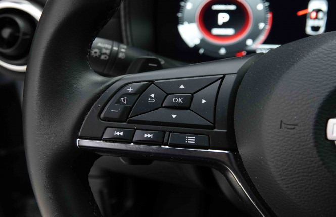 NISSAN_NISSAN_JUKE_2653195_16.jpg NISSAN_NISSAN_JUKE_2653195_16.jpg