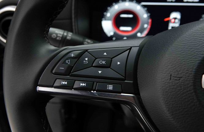 NISSAN_NISSAN_JUKE_2653356_17.jpg NISSAN_NISSAN_JUKE_2653356_17.jpg