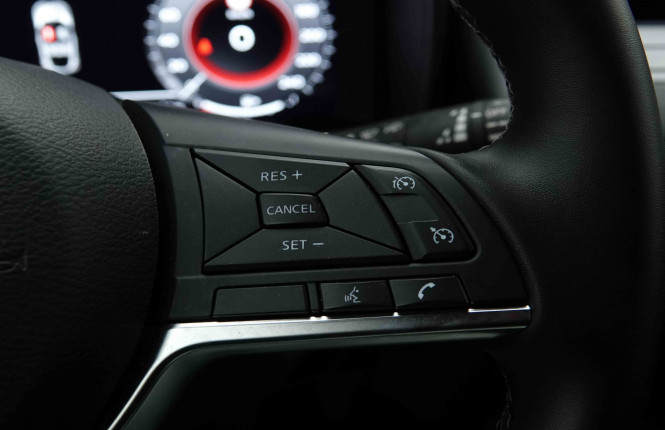 NISSAN_NISSAN_JUKE_2653357_17.jpg