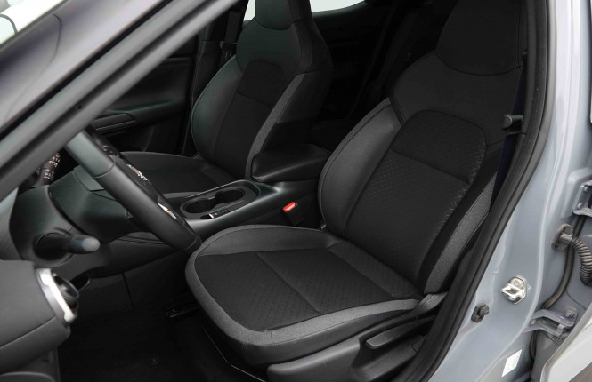 NISSAN_NISSAN_JUKE_2653357_6.jpg