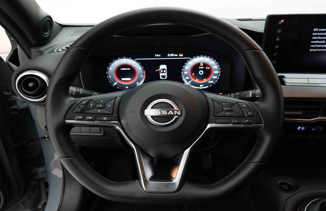 NISSAN_NISSAN_JUKE_2653357_8.jpg