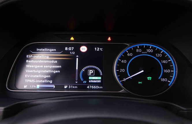 NISSAN_NISSAN_LEAF_2547479_17.jpg