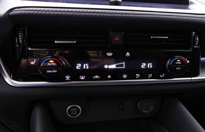 NISSAN_NISSAN_QASHQAI_2547489_13.jpg